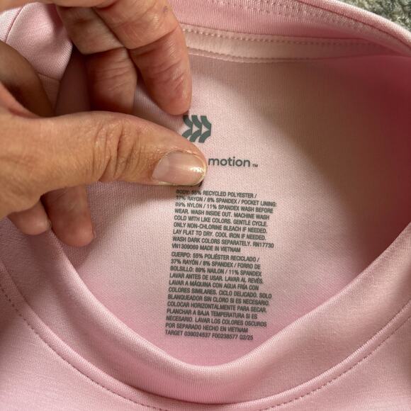 All in Motion Girls Active Dress Pink Airy Sleek Sleeveless Stretch NEW Medium 8 - Picture 2 of 7